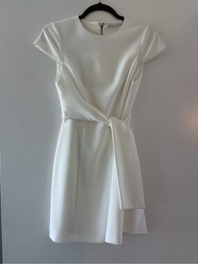 Alice + Olivia white mini dress, size 0.